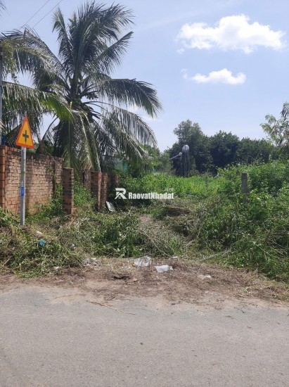 Bán đất mặt tiền huyện Đức Linh  Nguyễn Tri Phương có 100m2 ODT